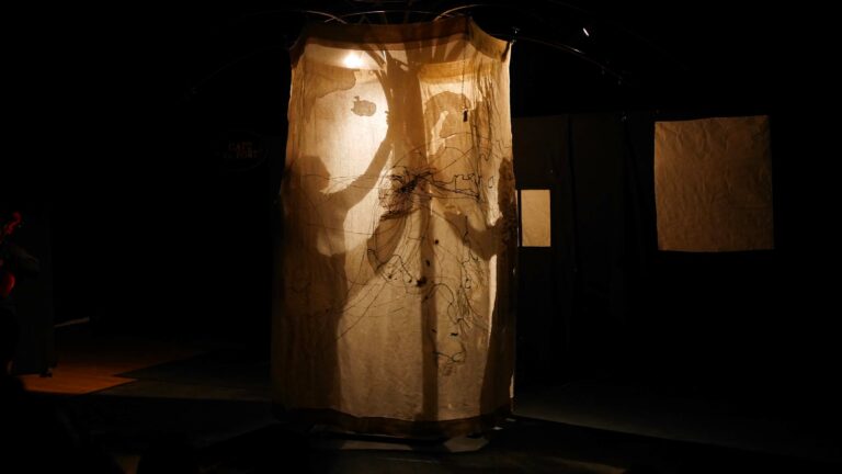 ece spectacle carte drap